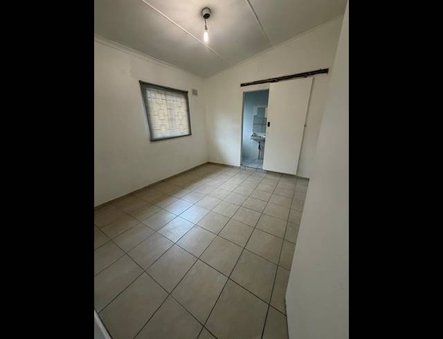 1 BEDROOM DETACHED TO LET IN CLAYFIELD